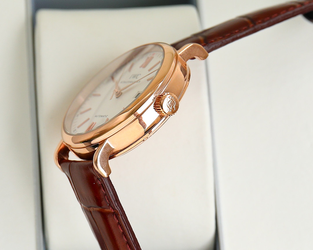 ブランドコピー時計IWC ポートフィノ カップル サファイアクリスタルIW679702[5]