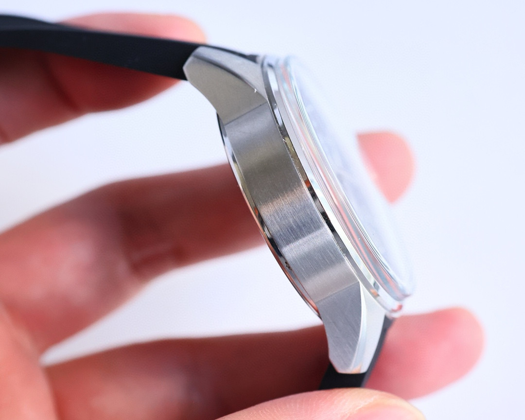 アラーム ジャガー・ルクルトレプリカ時計 ブラック マスターデイト 410257J-42mm[4]