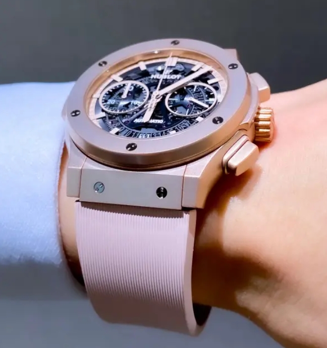 人気NO.1 ウブロ 偽物 アエロ・フュージョン クロノグラフ アルミニウム ピンク 525.UP.0192.RX.JPN[3]