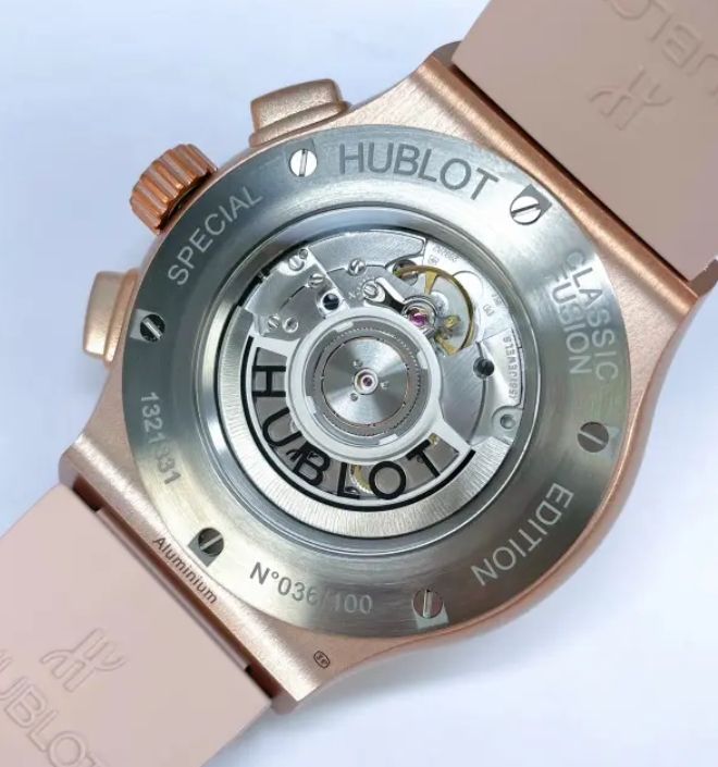 人気NO.1 ウブロ 偽物 アエロ・フュージョン クロノグラフ アルミニウム ピンク 525.UP.0192.RX.JPN[4]