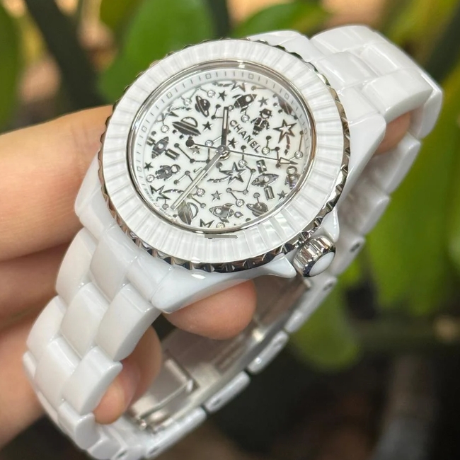 ブランドコピーCHANEL シャネル J12 レディース コズミック 33mm クォーツ H7990[2]