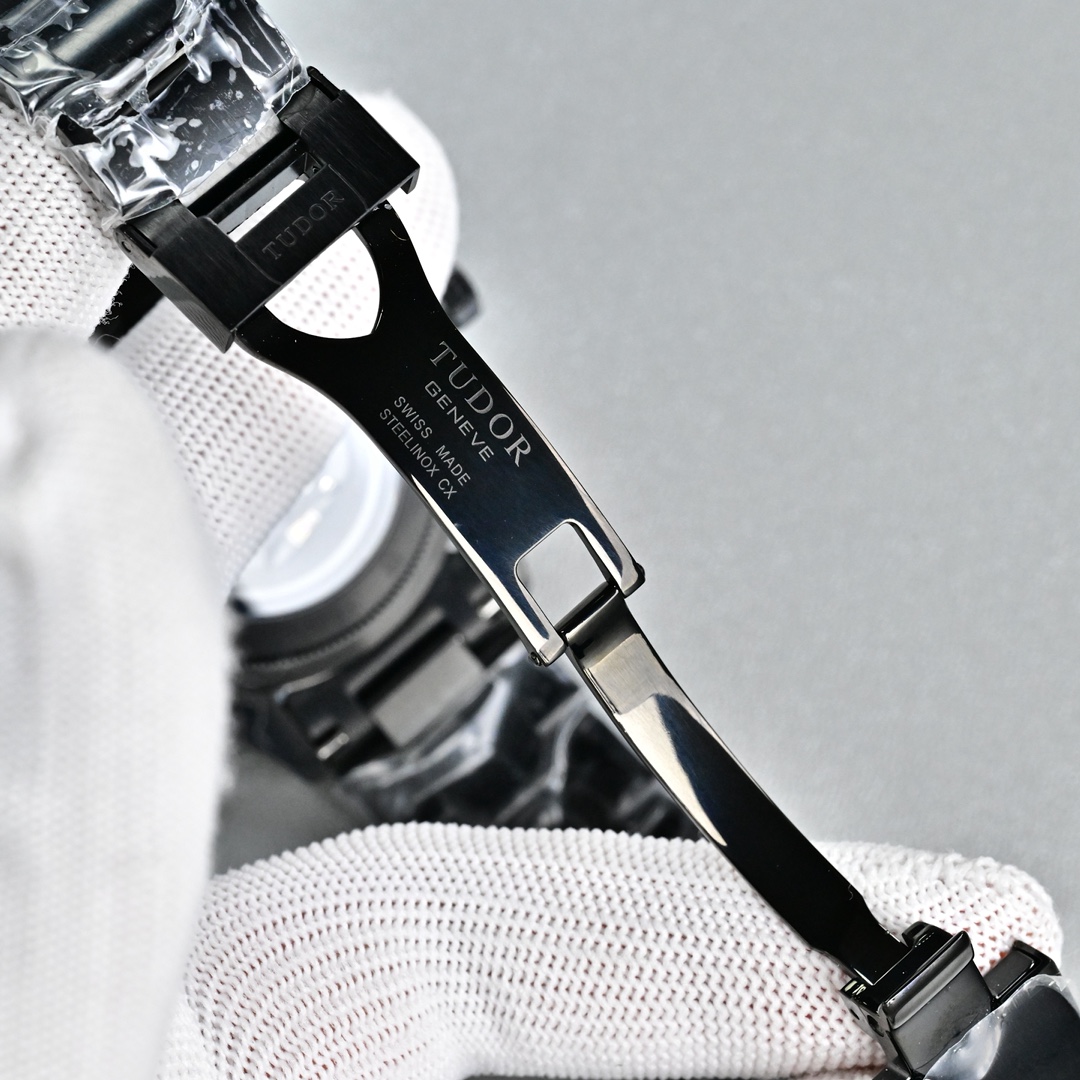 2025チューダー（チュードル）ブラックベイ ブラックナイト070273U[8]