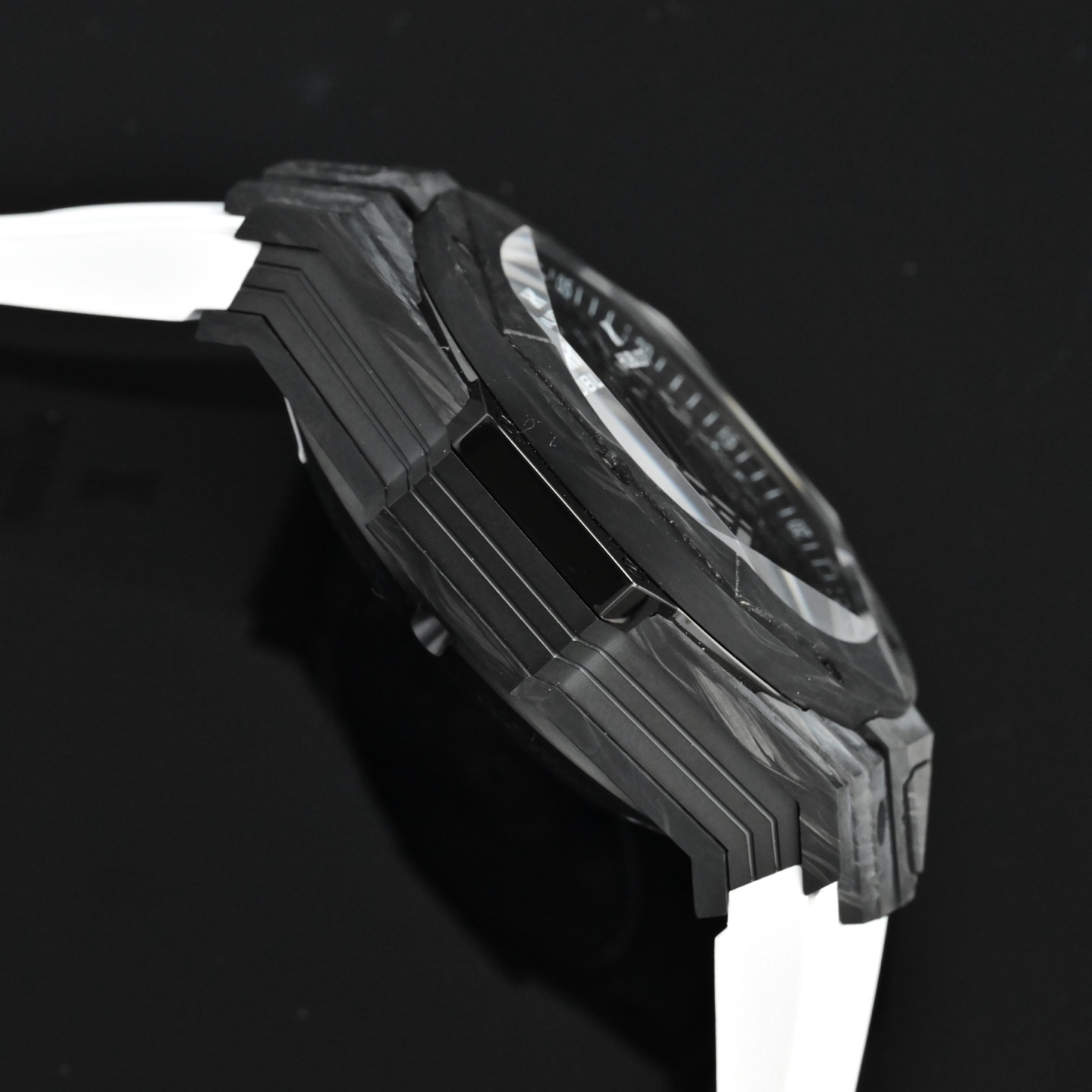 ウブロ418.CX.1107.RX.MXM22 ブラック カーボンファイバー リミテッド エディション[2]