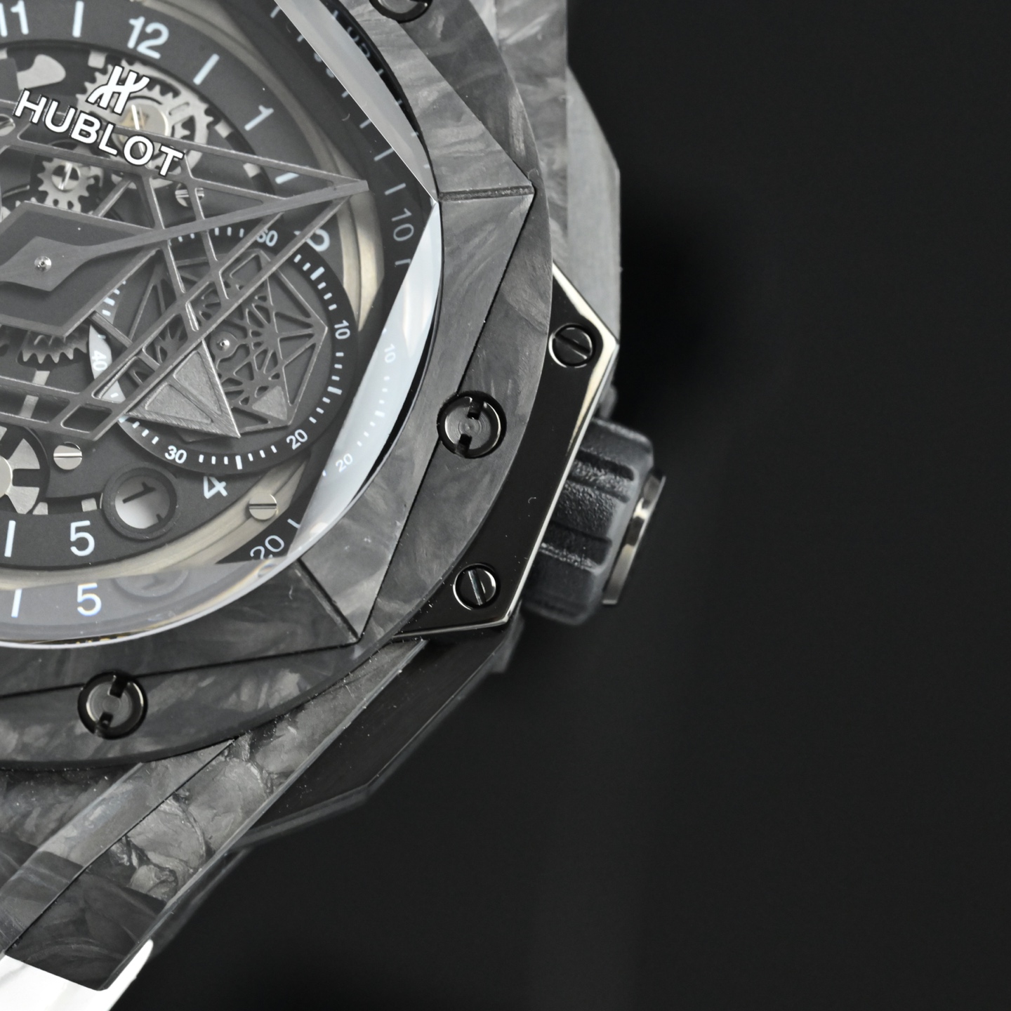 ウブロ418.CX.1107.RX.MXM22 ブラック カーボンファイバー リミテッド エディション[5]