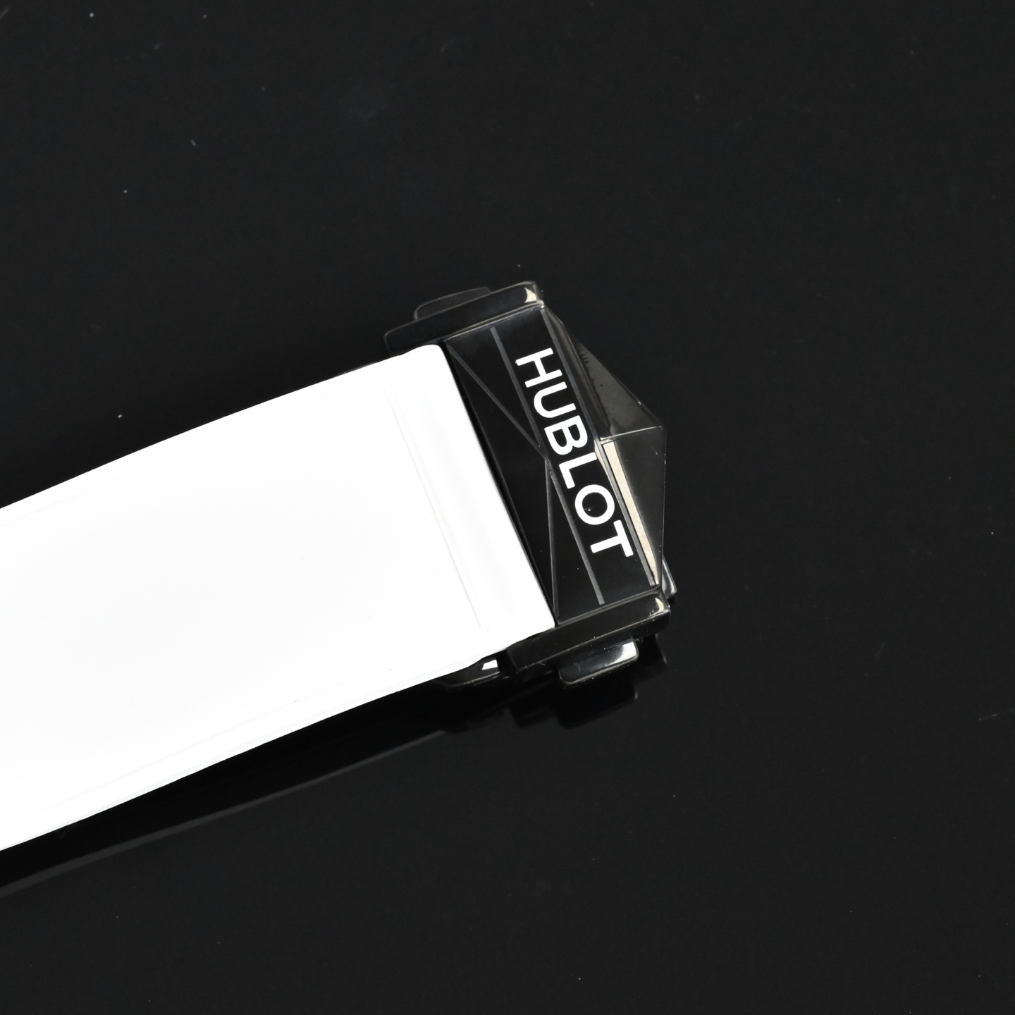 ウブロ418.CX.1107.RX.MXM22 ブラック カーボンファイバー リミテッド エディション[7]