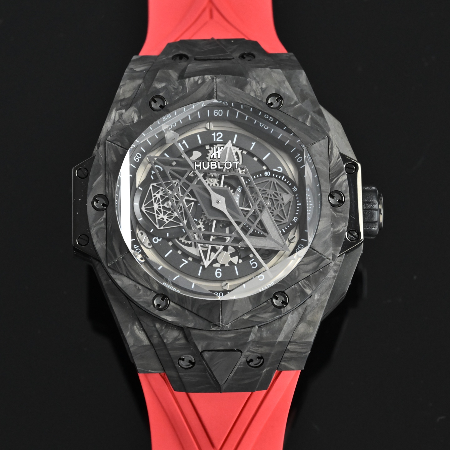 ウブロスーパーコピー時計 赤いストラップビッグ・バン ウニコ サンブルーII 418.CX.1107.RX.MXM22C