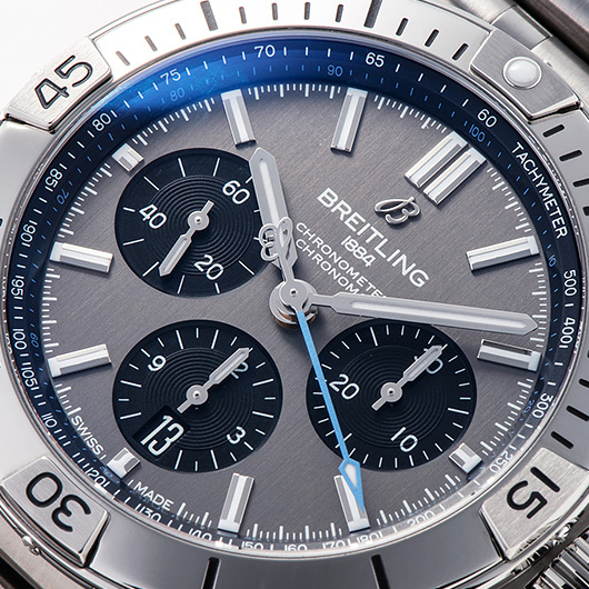 ブライトリング高級 メンズ クロノマット B01 42 EB0134101M1E1