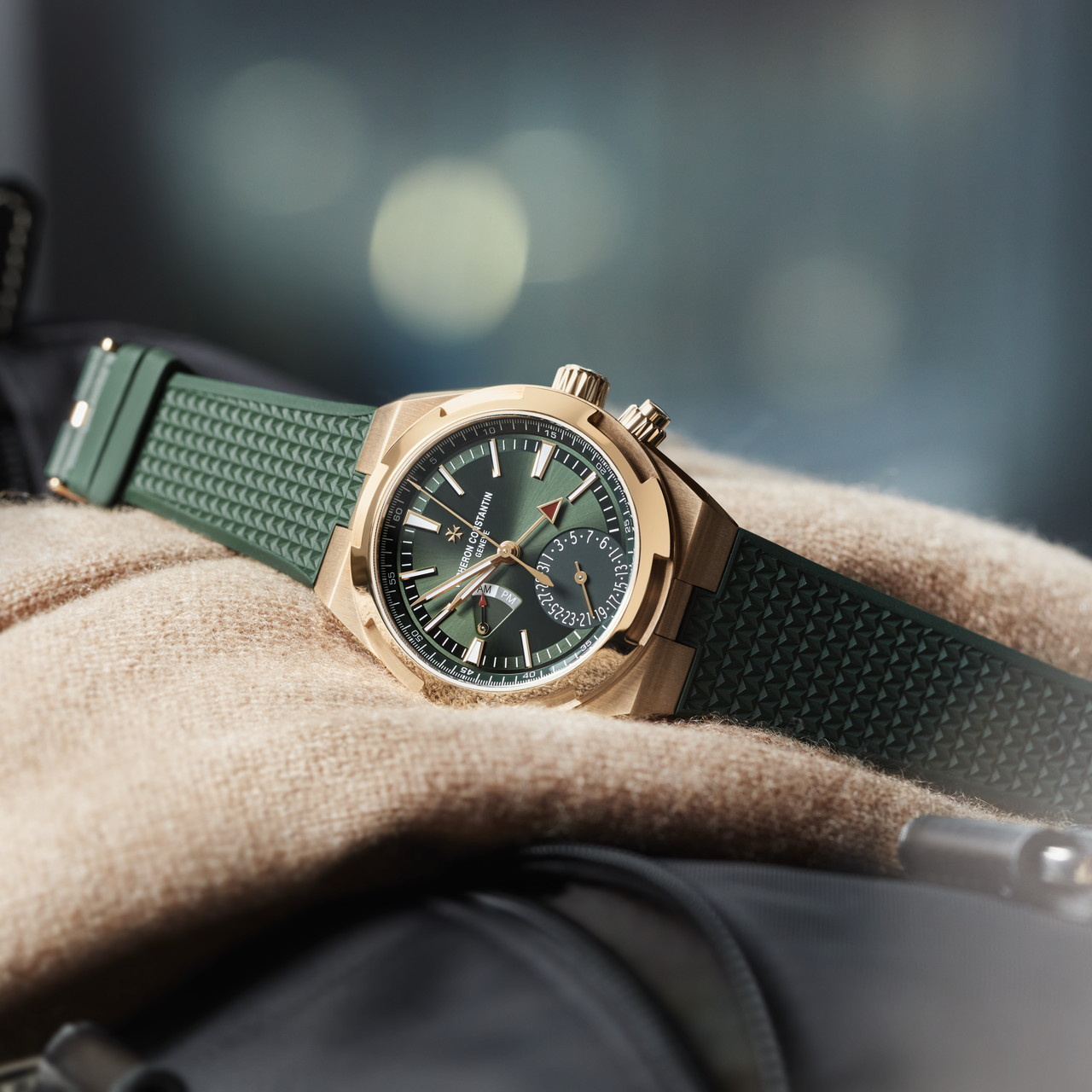 新作掲載ヴァシュロン コンスタンタン激安 オーヴァーシーズ・デュアルタイム 7920V/210R-B965[2]