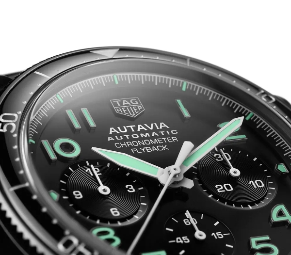 タグホイヤー大絶賛を受けた オータヴィア 60周年アニバーサリー フライバックCBE511C.FC8280[1]