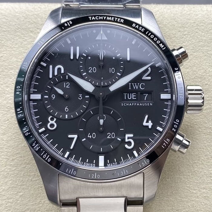 IWC パイロット高級腕時計パフォーマンス 41 AMG IW388304