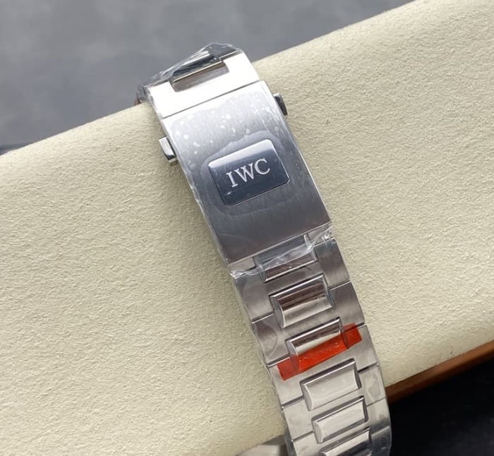 IWC パイロット高級腕時計パフォーマンス 41 AMG IW388304[4]