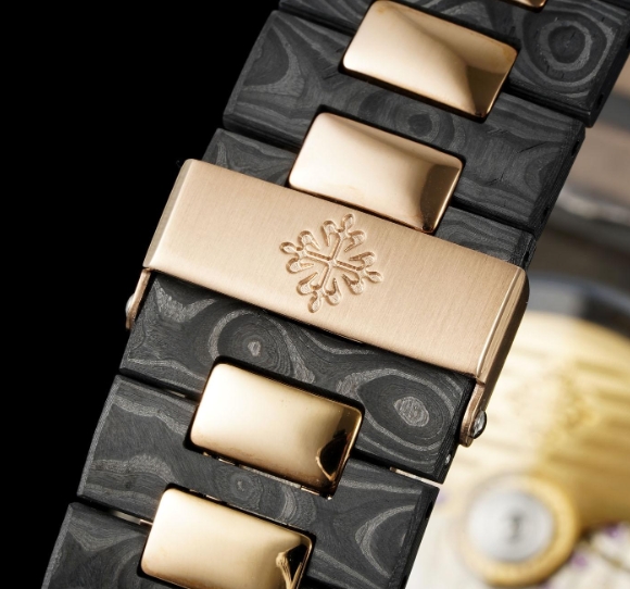 DIW工場 ブランドパテックフィリップ キュビタス 5821 45ＭＭ NTPTカーボン自動巻きムー[2]