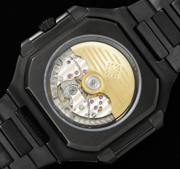 DIW工場 パテック・フィリップキュビタス新作 NTPTカーボン ブラック 自動巻き5821/121[4]