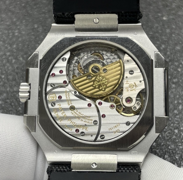 P1工場 パテックフィリップレプリカ キュビタス 5822/1210 グリーン ムーンフェイズ [5]