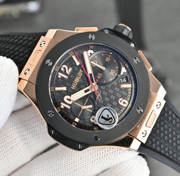 ウブロ ビッグバン 20th アニバーサリー キングゴールド セラミック 43ＭＭ 431.CI-01