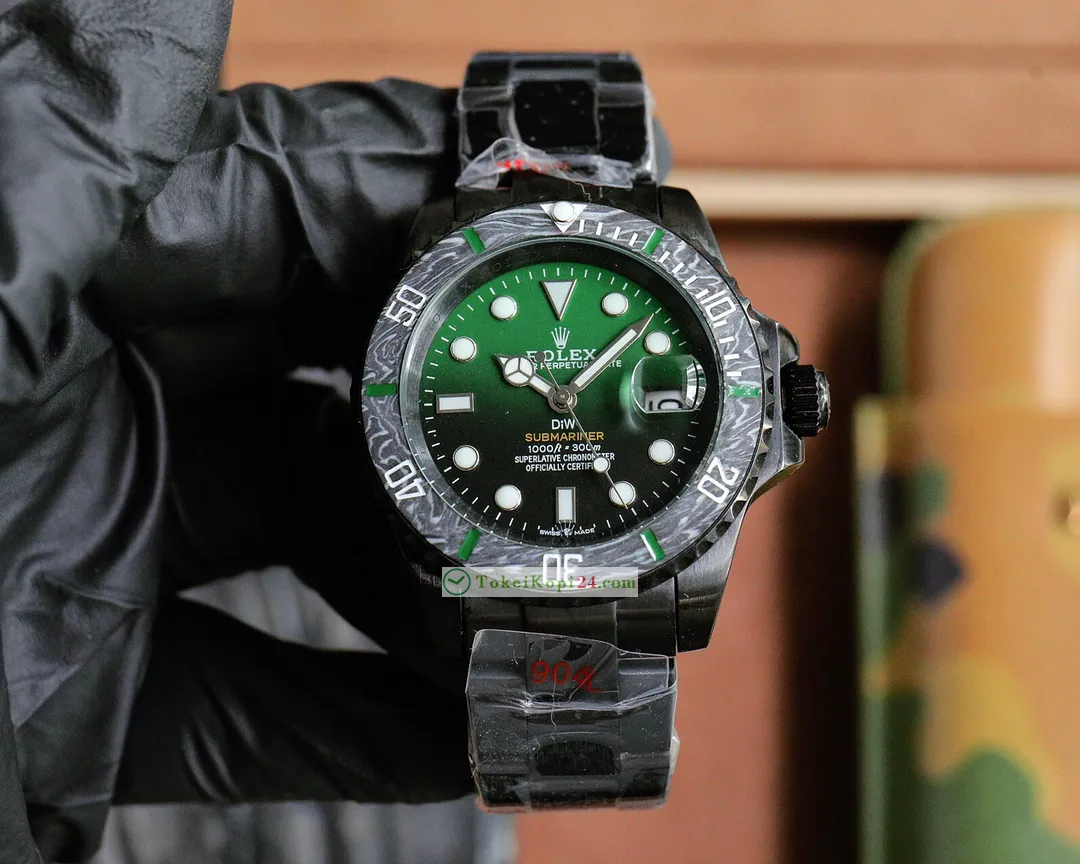 最大級規模ROLEX DIW サブマリーナR2932GF[2]