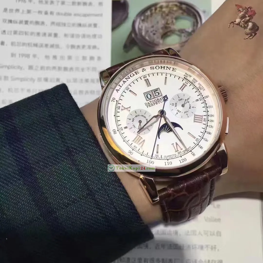 ブランドコピー時計 ランゲゾーネ多くの機能 44mm  L902331[4]