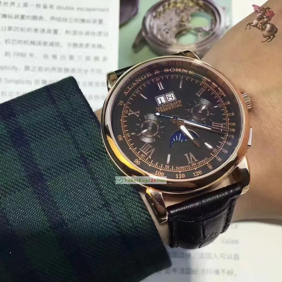 ブランドコピー時計 ランゲゾーネ多くの機能 44mm  L902331[5]