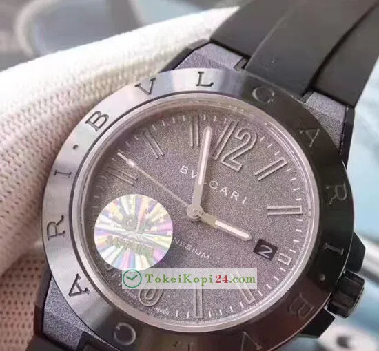 DG41C14SMCVD時計コピー