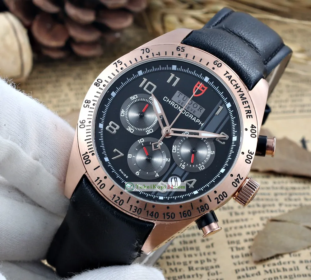 ブランドコピー時計高品質 チューダー レトロ 42mm 新作解釈8293KA[8]