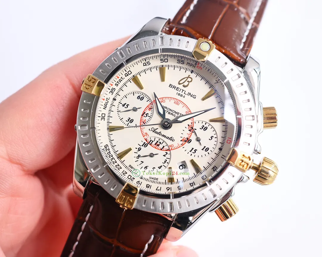 新作ブライトリングコピー アベンジャー B01 クロノグラフ 品質を高B889201[2]
