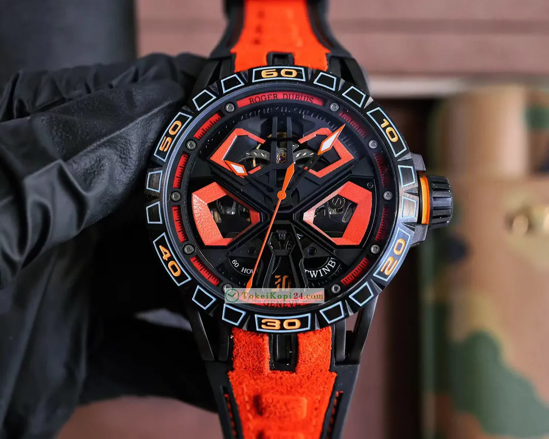 ROGER DUBUISコピー時計 エクスカリバー キング ピレリラバーストラップ最強品質9283R22[3]