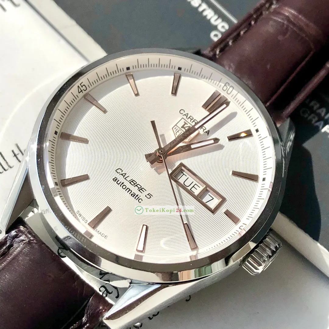 タグホイヤースーパーコピー時計 カレラ41mm ダブルカレンダーモデル希少腕時計T9020G[5]
