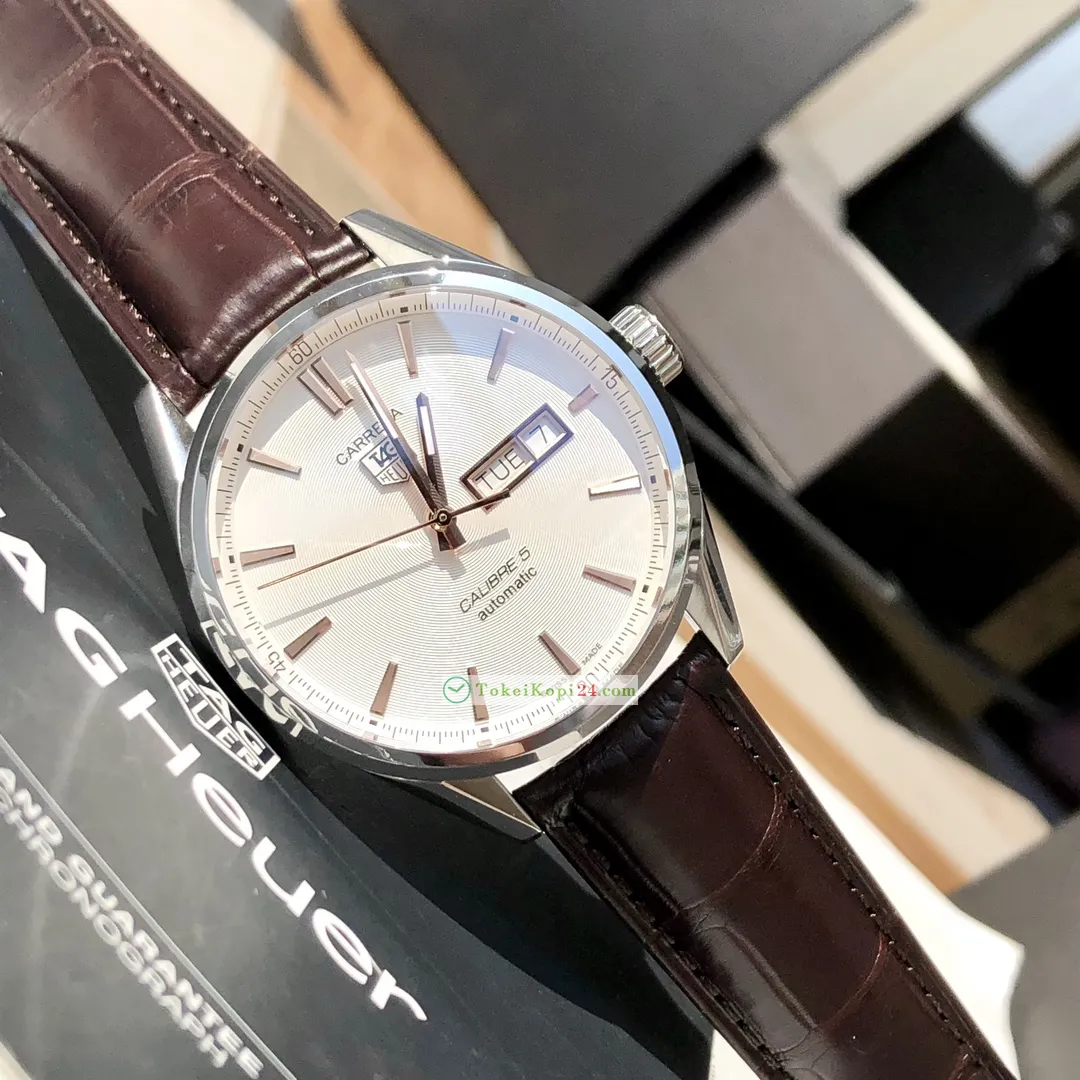 タグホイヤースーパーコピー時計 カレラ41mm ダブルカレンダーモデル希少腕時計T9020G[6]