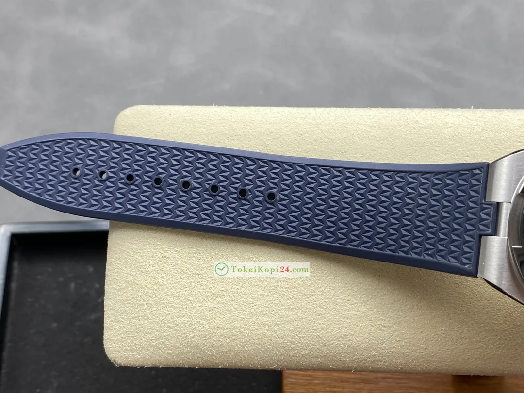 ヴァシュロン・コンスタンタンコピー時計 オーバーシーズ実用性抜群 紳士専用4500V [8]