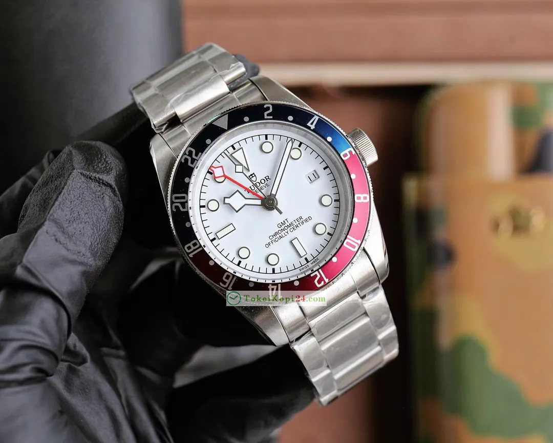 新作チュードルスーパーコピー時計販売店ビワンタイプ 42mm T290130[1]