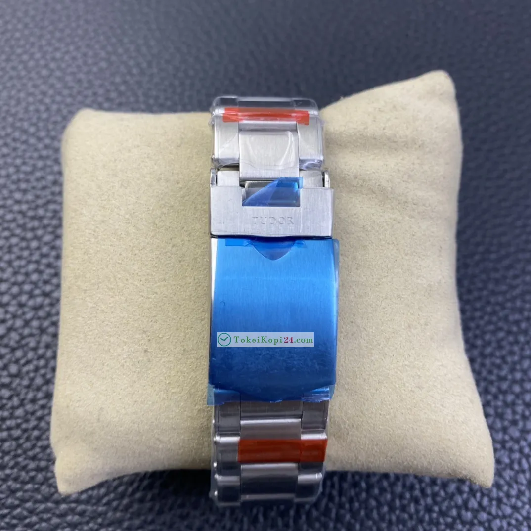 最新チュードルレプリカ時計 ブラックベイ クロノグラフ 41mm T928500[8]