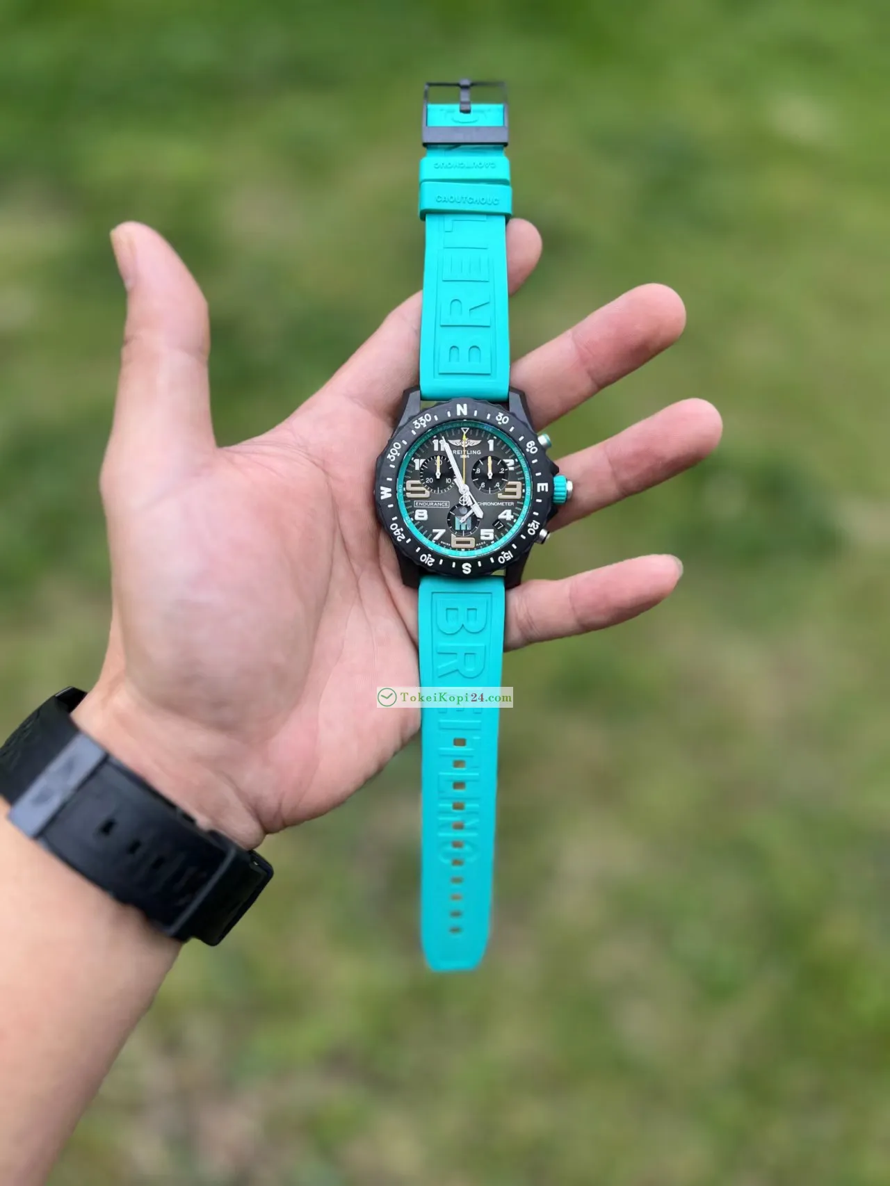 ブライトリング偽物最高級 6 針クロノグラフ時計アベンジャーA229B99022