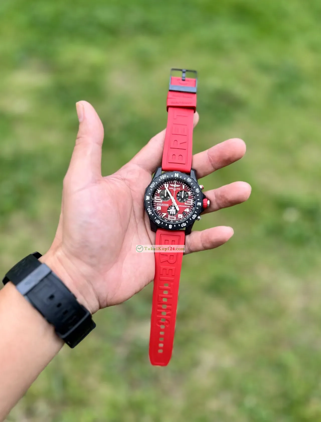 ブライトリング偽物最高級 6 針クロノグラフ時計アベンジャーA229B99022[2]