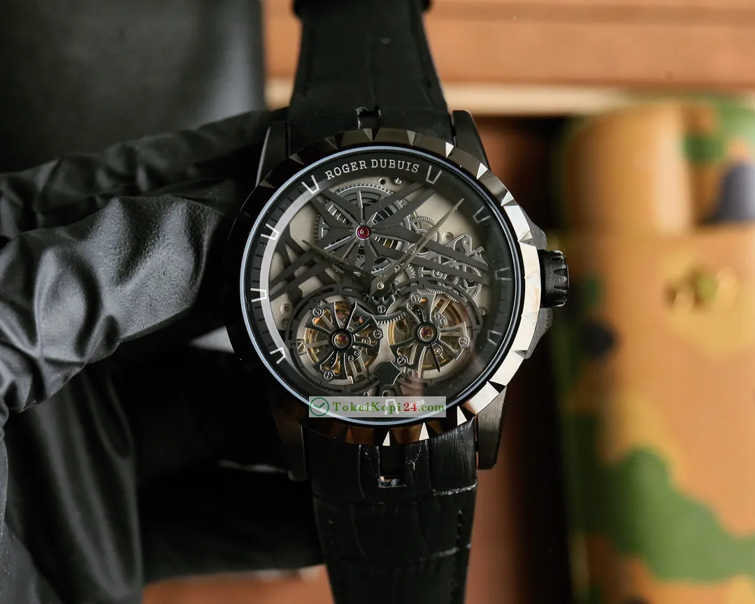 ROGER DUBUISコピー時計 エクスカリバー キング自動巻き72880VM1[1]