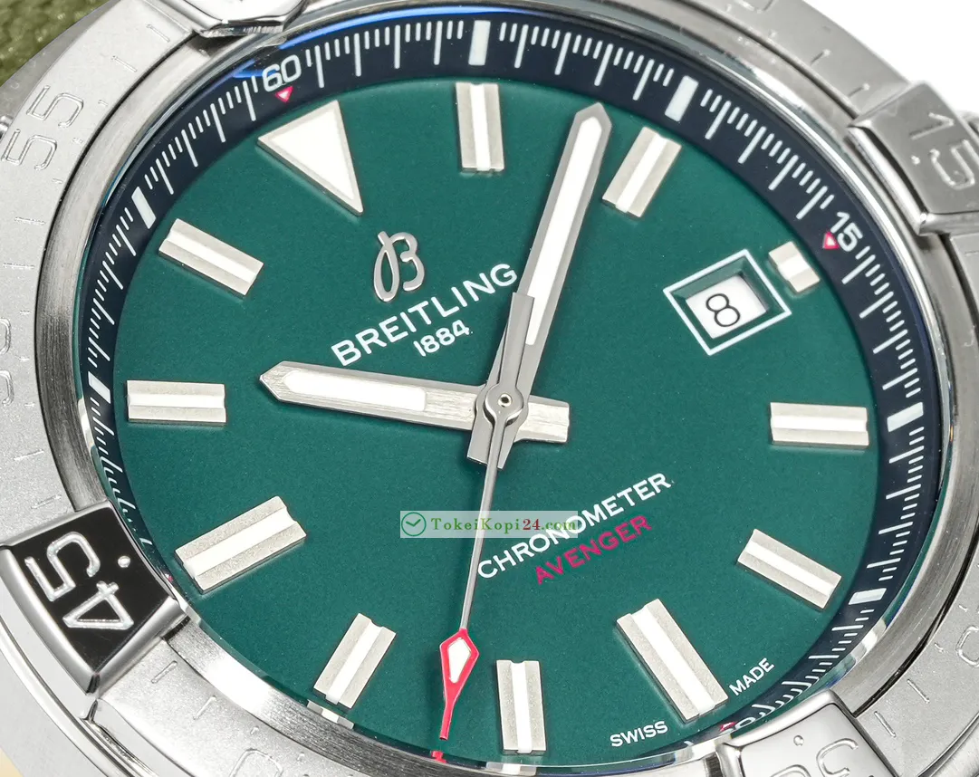 2025ブライトリングA17328101 アベンジャーズ ブルーN級品腕時計掲載[1]