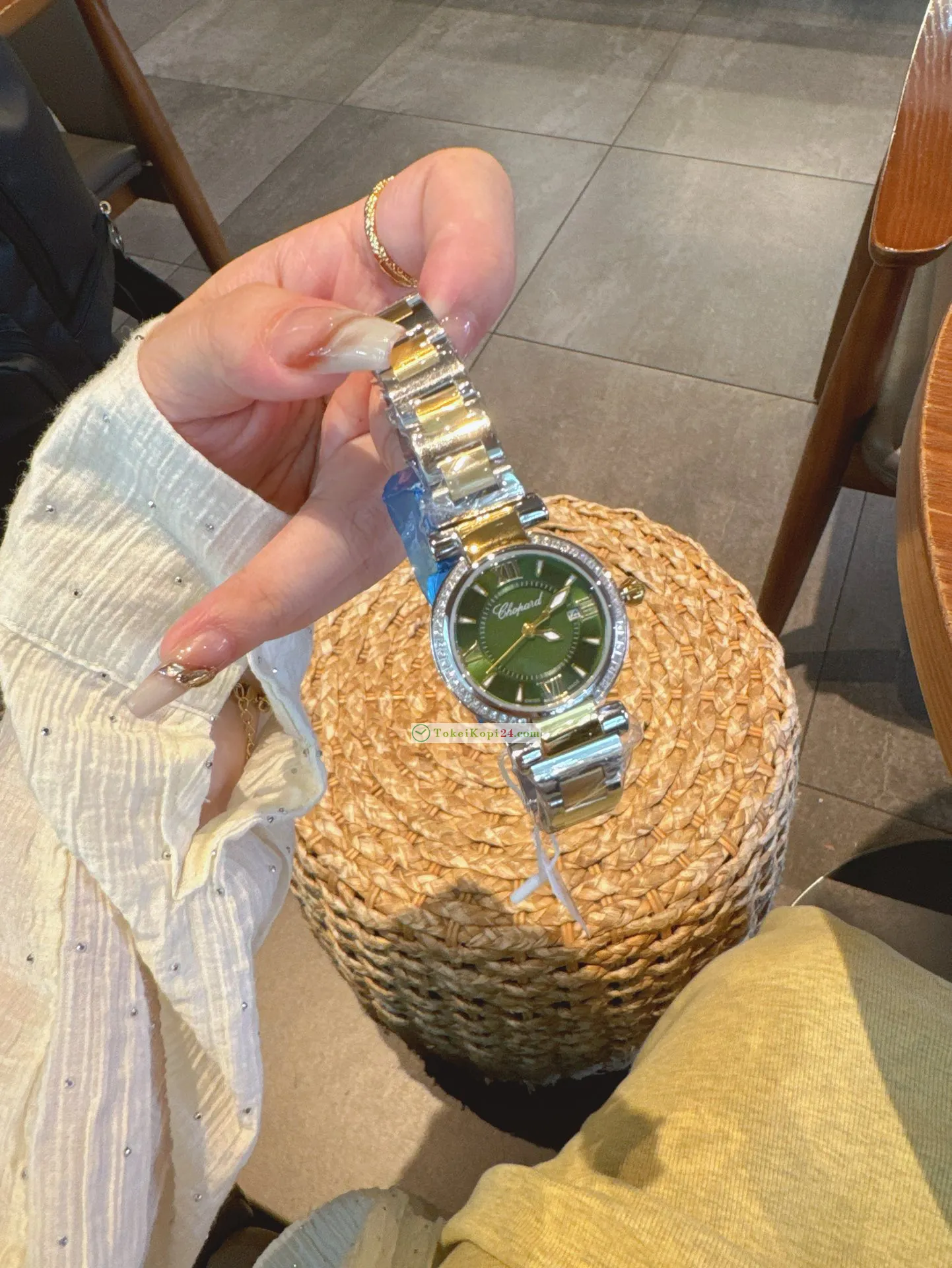 高級感ショパール インペリアルレディース時計グリーンダイヤルC7029255[1]