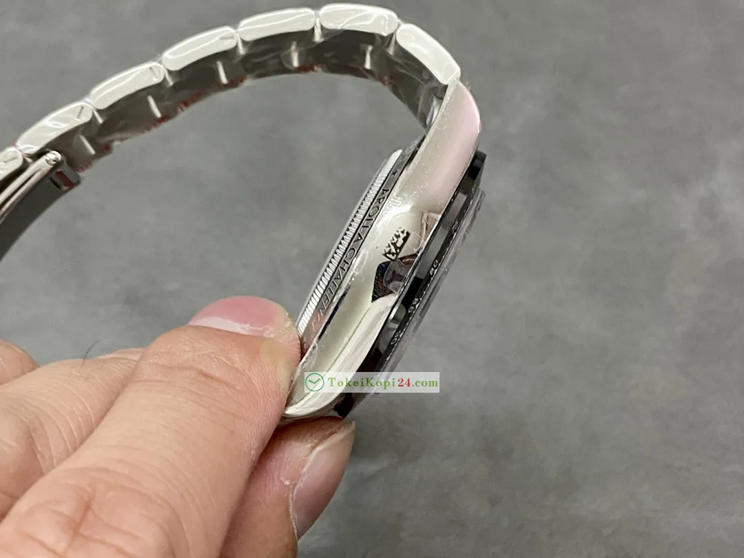 ロレックス デイトナ N級品 ブランド複雑な形状 18299LN スーパーコピー時計[3]