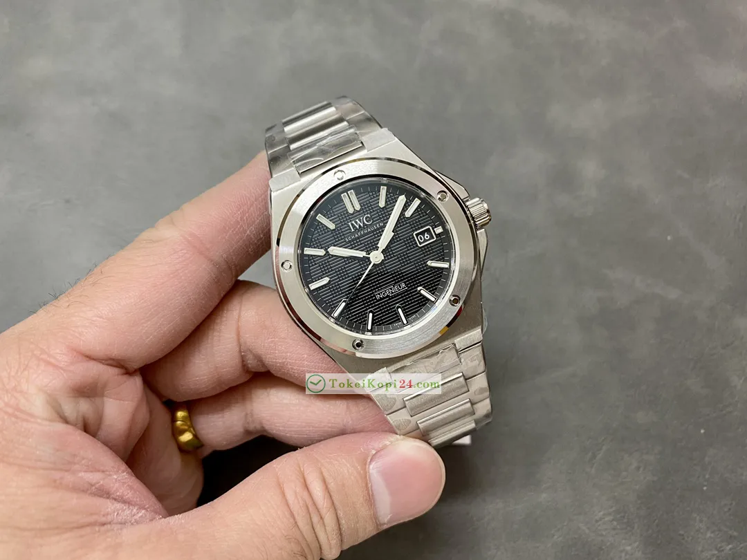 最大級の品揃え IWC インヂュニア メンズ40mm ブラック Ref. 1832[3]