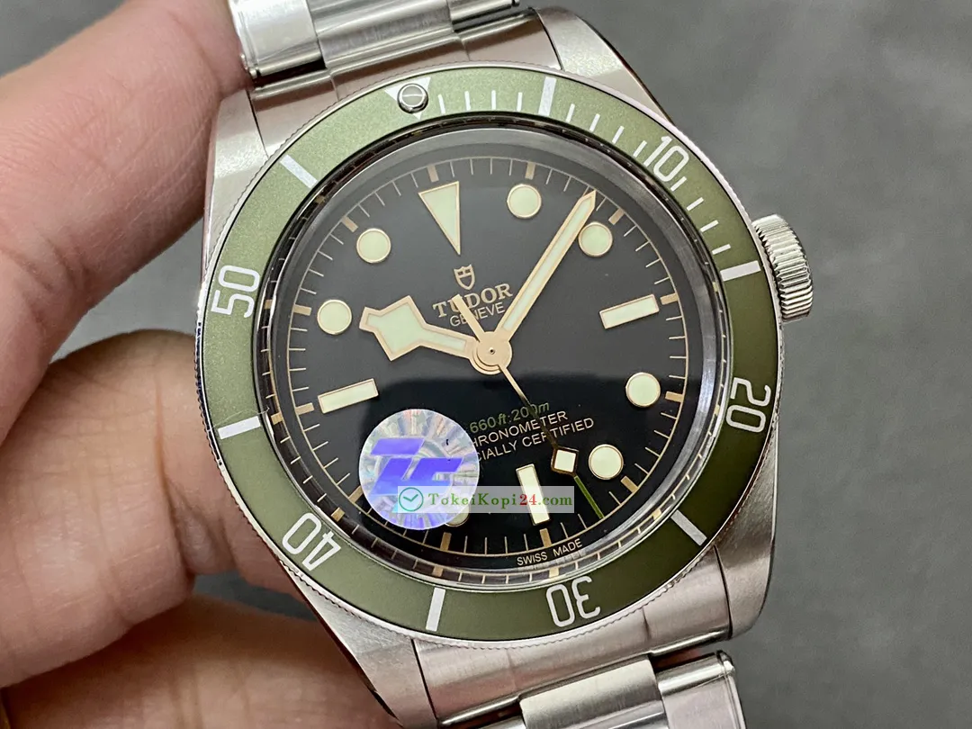 【オリーブグリーンのベゼル】チュードル 激安時計 ブランド41mm T692910[1]