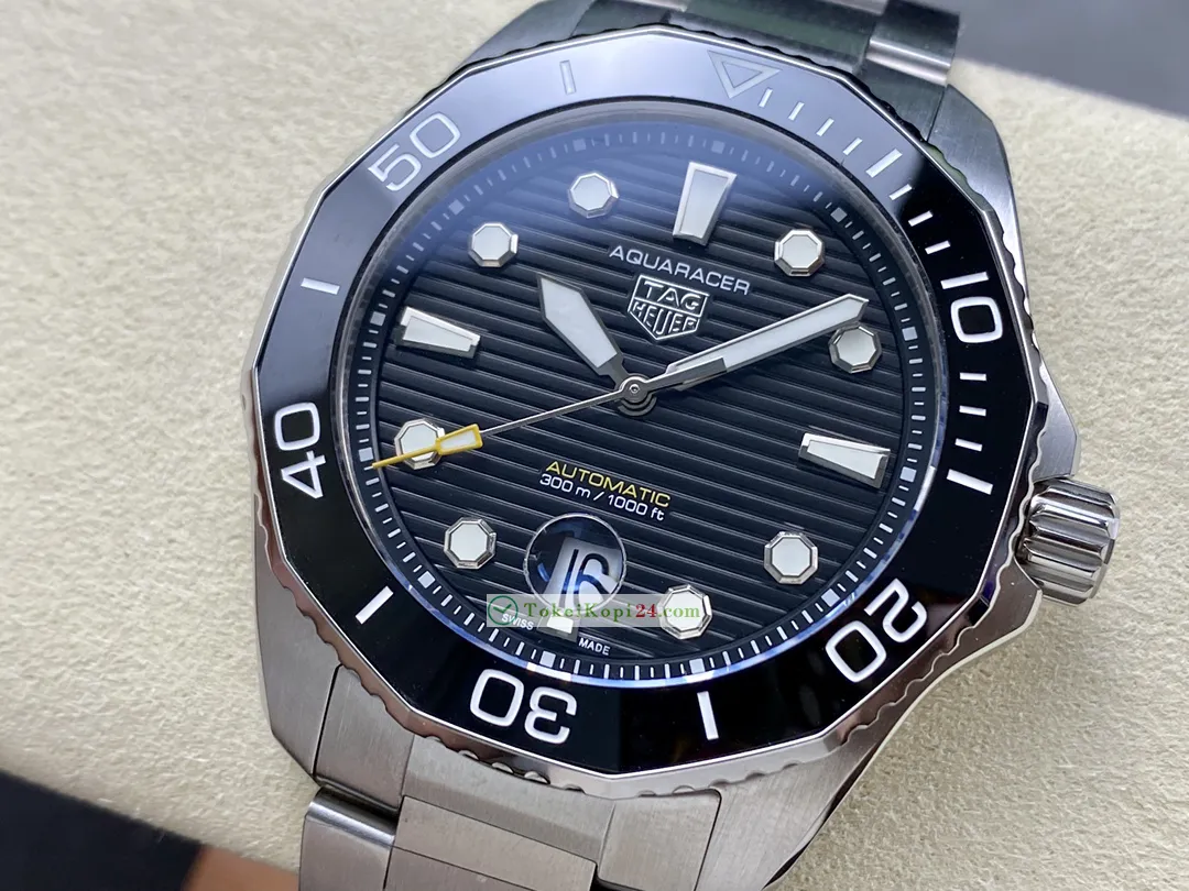  最安値挑戦 タグ・ホイヤースーパーコピー アクアレーサー 自動巻き43MM 676AD230[1]