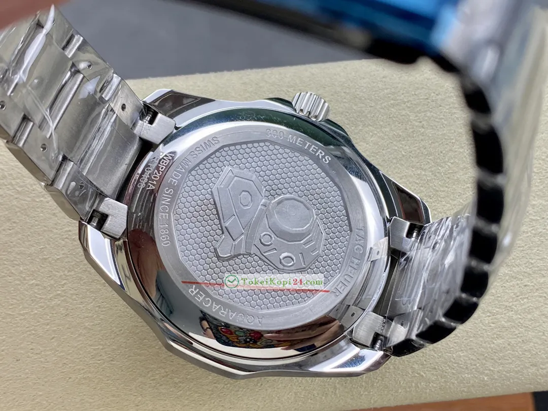  最安値挑戦 タグ・ホイヤースーパーコピー アクアレーサー 自動巻き43MM 676AD230[5]