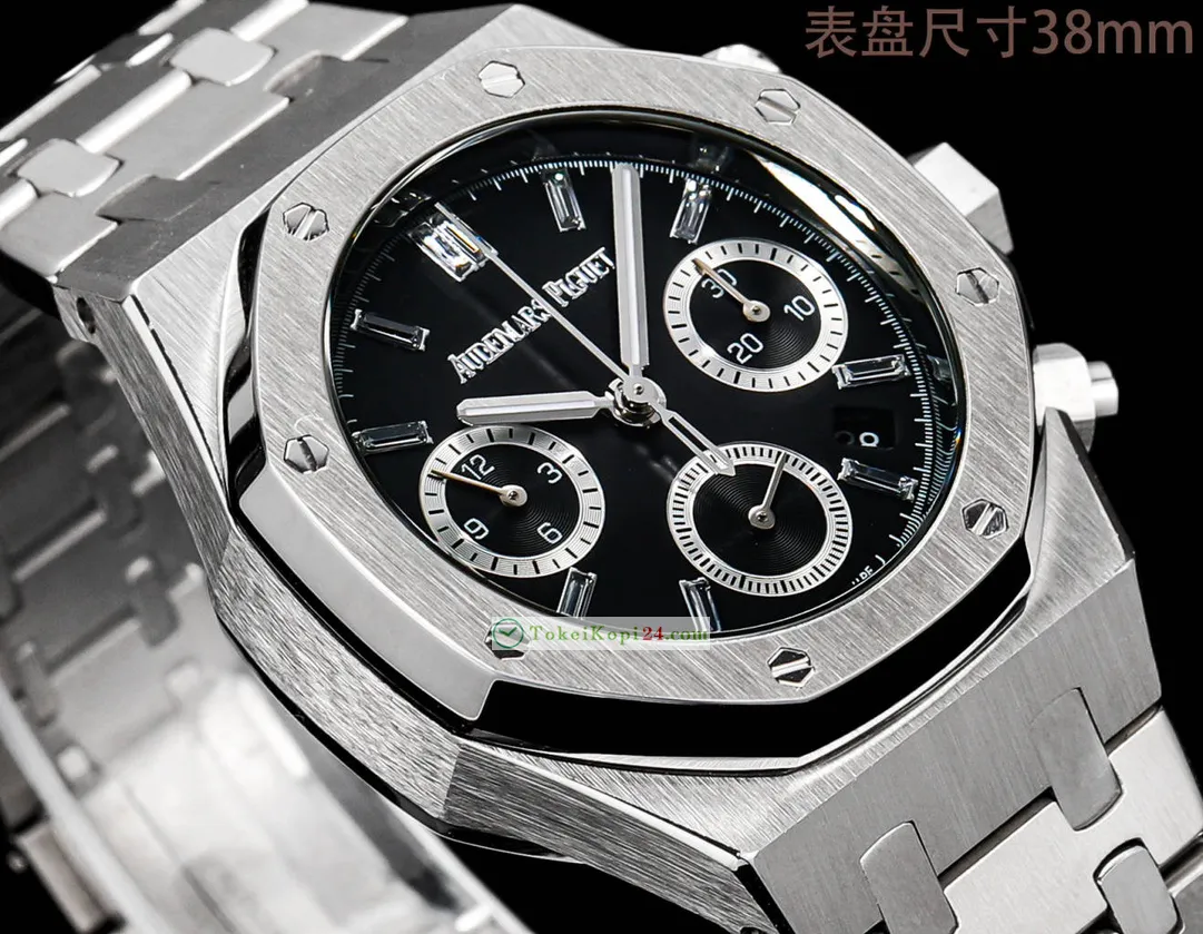 機能性良 オーデマピゲスーパーコピー時計 26715BC.ZZ.1356BC.01-03 ロイヤルオーク 38mm[2]