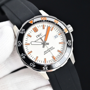 IW7929123スーパーコピー時計