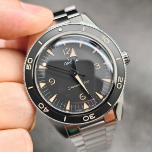 300234.30.41.21.01.001スーパーコピー時計