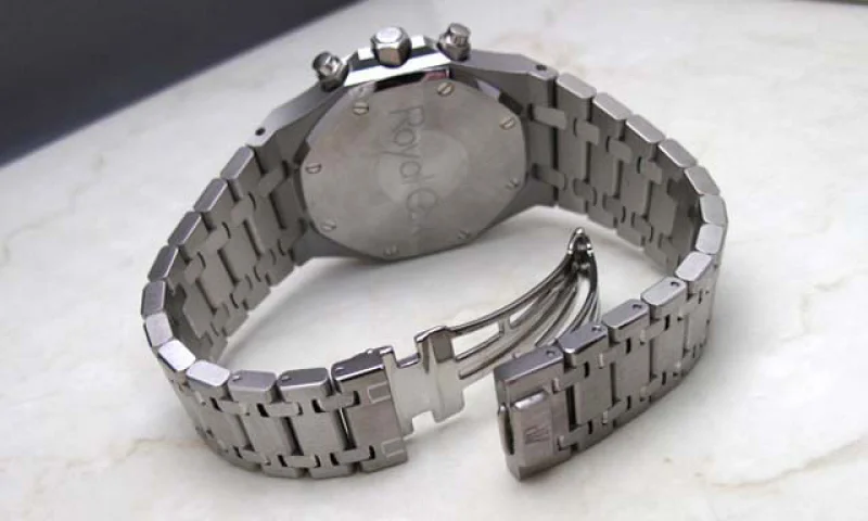 オーデマ・ピゲ偽物時計(AUDEMARS PIGUET) ロイヤルオーククロノ 26300ST.OO. 1110ST.08 スーパーコピー