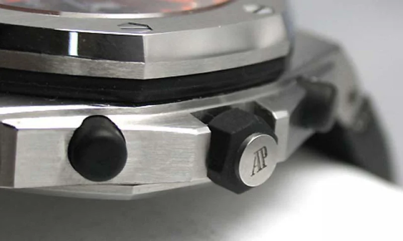 オーデマ・ピゲ時計コピーN級品 ロイヤルオークオフショアクロノボルケーノ 26170ST.OO. D101CR.01