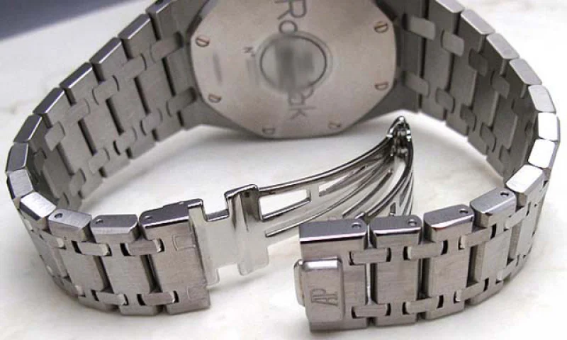 オーデマ・ピゲ コピー時計(AUDEMARS PIGUET) ロイヤルオーククロノ 26300ST.OO. 1110ST.03