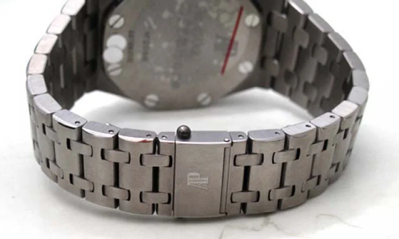 オーデマ・ピゲ スーパーコピー時計AUDEMARS PIGUET ロイヤルオークオフショアクロノ25721TI.OO. 1000TI.04.A