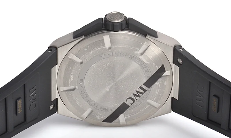 ＩＷＣ時計コピー インヂュニア デュアルタイムチタニウム IW326403