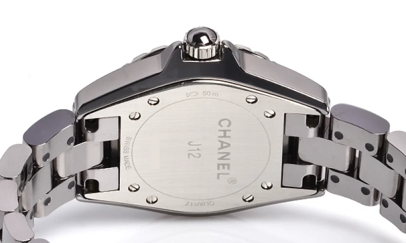 シャネル コピー33mm　8Pダイヤ　ベゼルダイヤ　チタンセラミック H2563 ピンク 時計